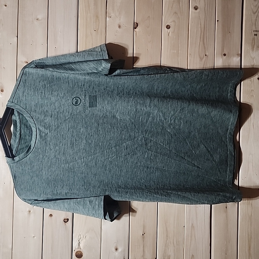 Vineyard Vines Men's T-Shirt  Size small - Picture 7 of 7